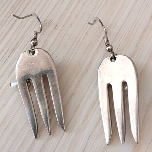 Escargot Fork Earrings - Picture 2 of 2